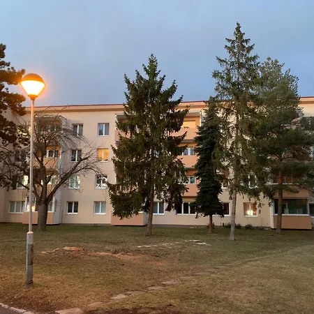 Prizemi V Parku. Apartment Znojmo Exterior photo